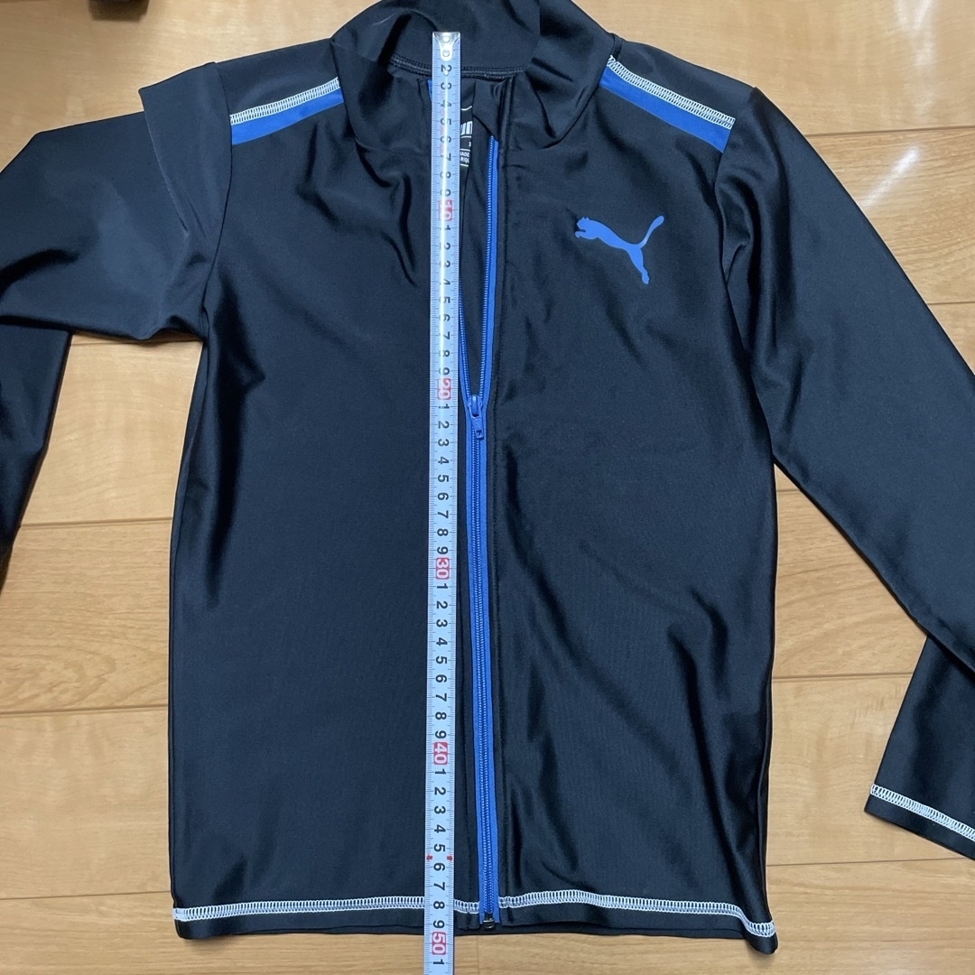 PUMA(プーマ)のラッシュガード　140 キッズ/ベビー/マタニティのキッズ服男の子用(90cm~)(水着)の商品写真