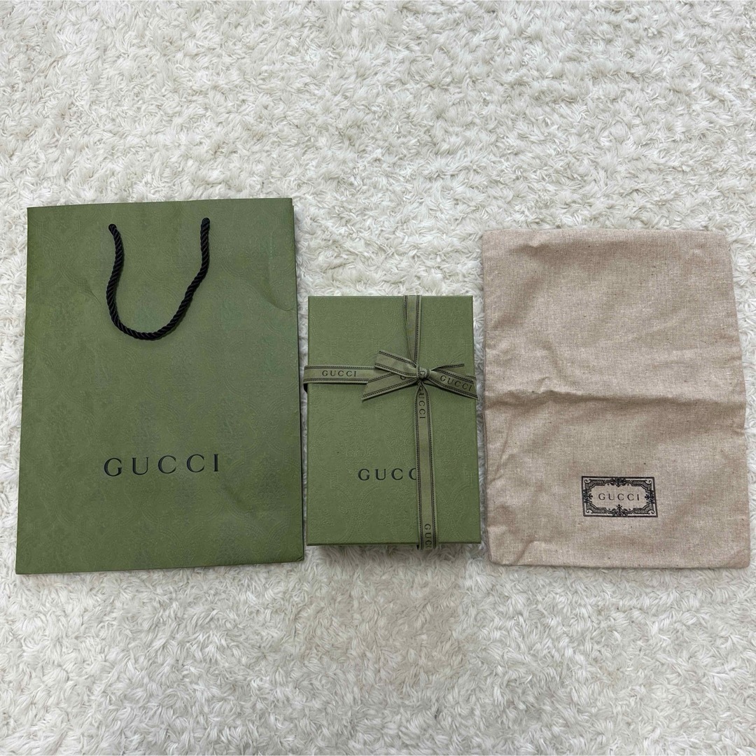 Gucci(グッチ)のGUCCI♡ポーチ空箱・紙袋セット レディースのバッグ(ショップ袋)の商品写真