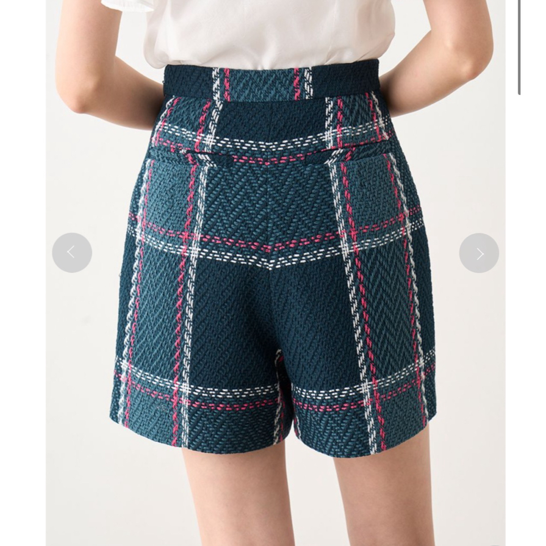 SNIDEL(スナイデル)のスナイデル　ロービングシンプルショートパンツ　SNIDEL グリーン レディースのスカート(ミニスカート)の商品写真