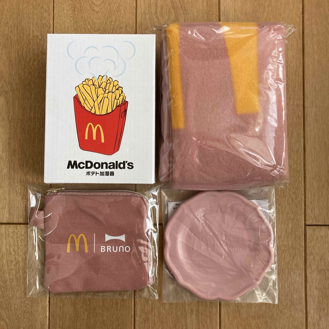 マクドナルド(マクドナルド)のマック福袋　2024 BRUno コラボ エンタメ/ホビーのコレクション(ノベルティグッズ)の商品写真