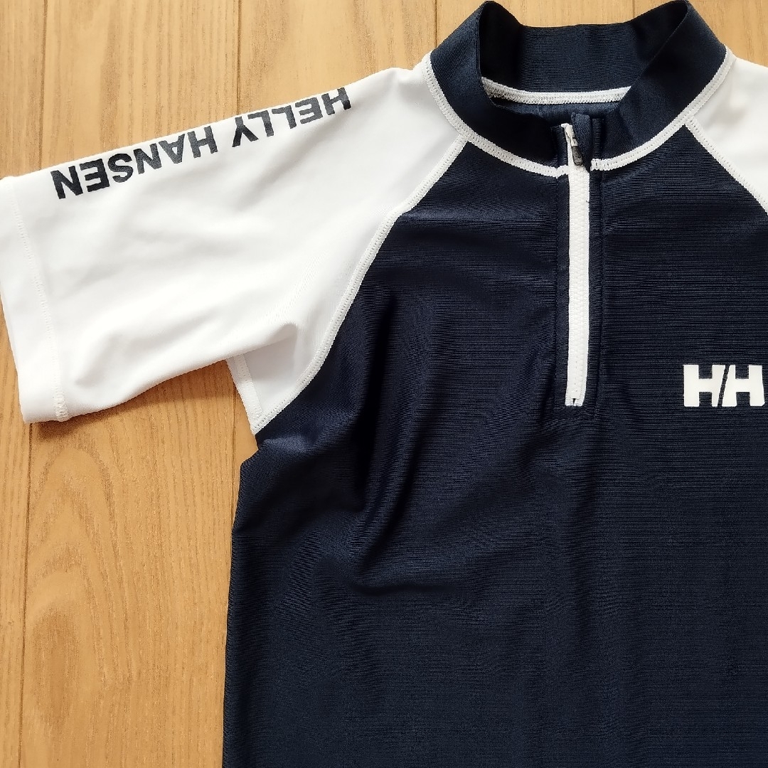 HELLY HANSEN(ヘリーハンセン)のヘリーハンセン ラッシュガード 130 キッズ/ベビー/マタニティのキッズ服男の子用(90cm~)(水着)の商品写真