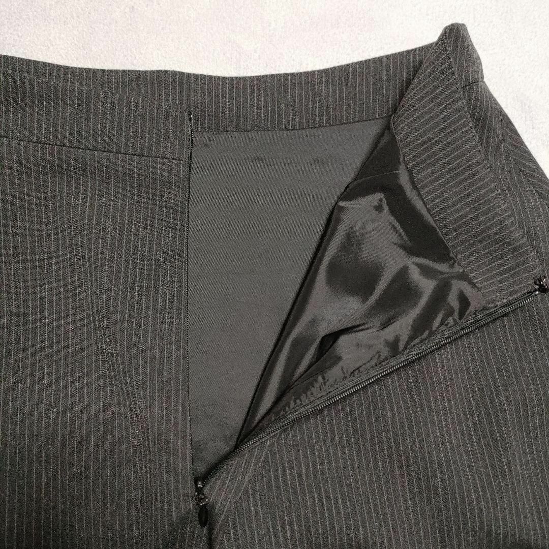 UNIQLO(ユニクロ)のUNIQLO ユニクロ　スカート　ストライプ レディースのスカート(ひざ丈スカート)の商品写真