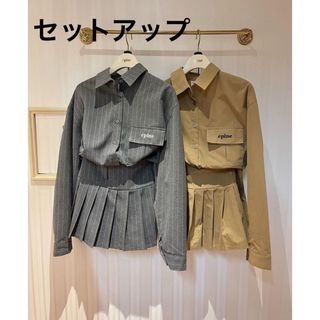 エピヌ(épine)のépine over design shirt low pleats skirt(ミニスカート)