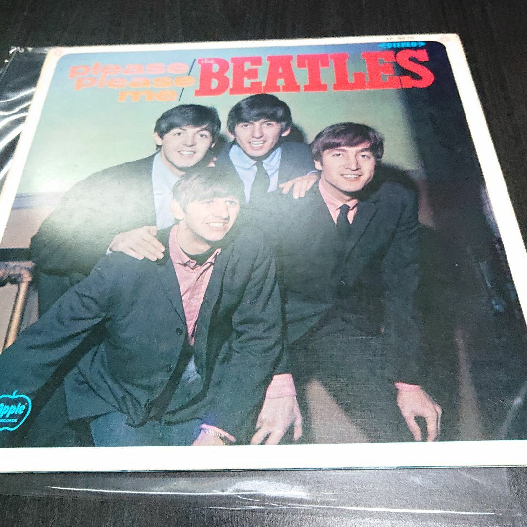 The BEATLES / please please me :Record エンタメ/ホビーのCD(ポップス/ロック(洋楽))の商品写真