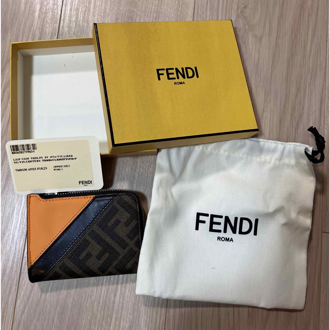 FENDI(フェンディ)のFENDI 財布 メンズのファッション小物(折り財布)の商品写真