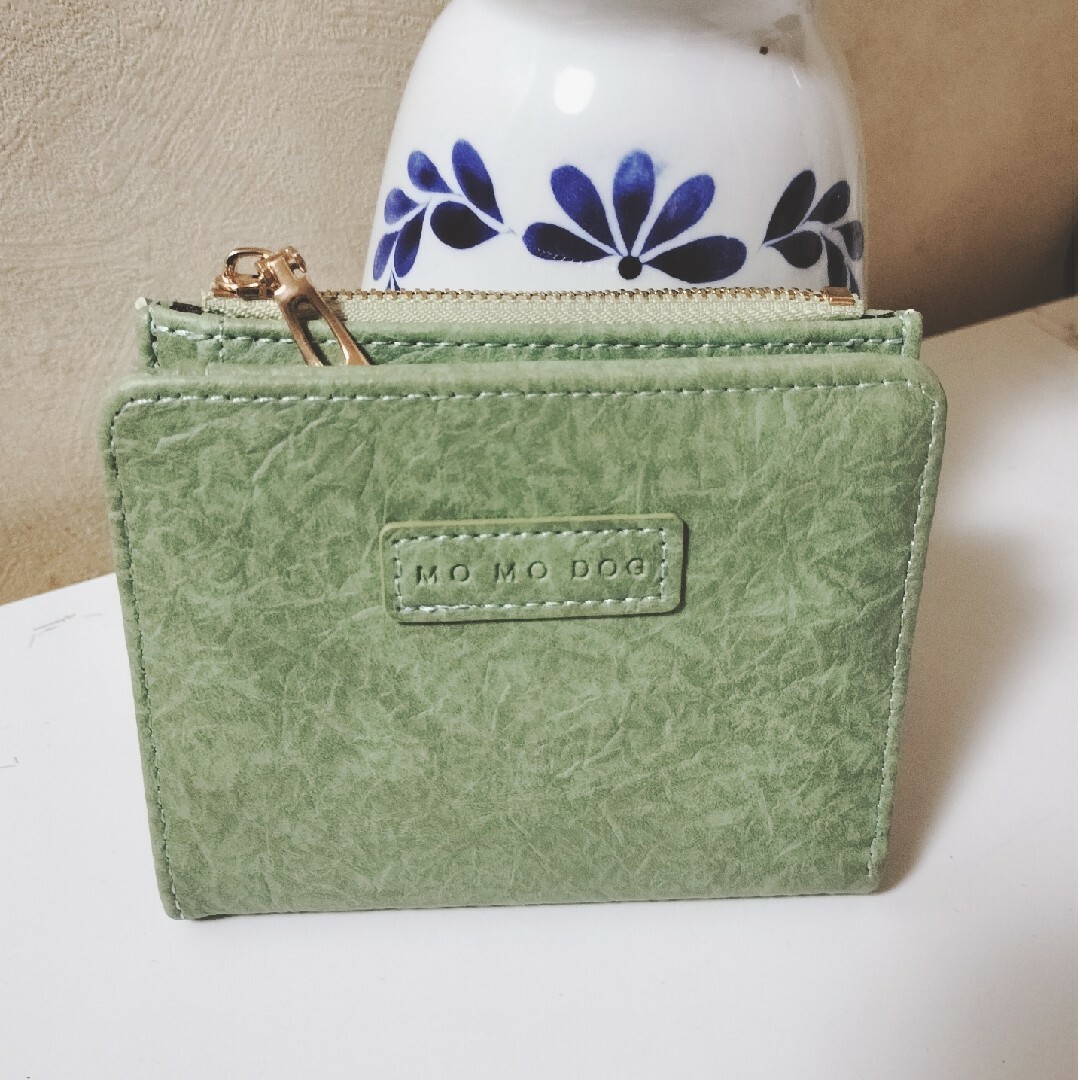 二つ折り財布　緑 レディースのファッション小物(財布)の商品写真