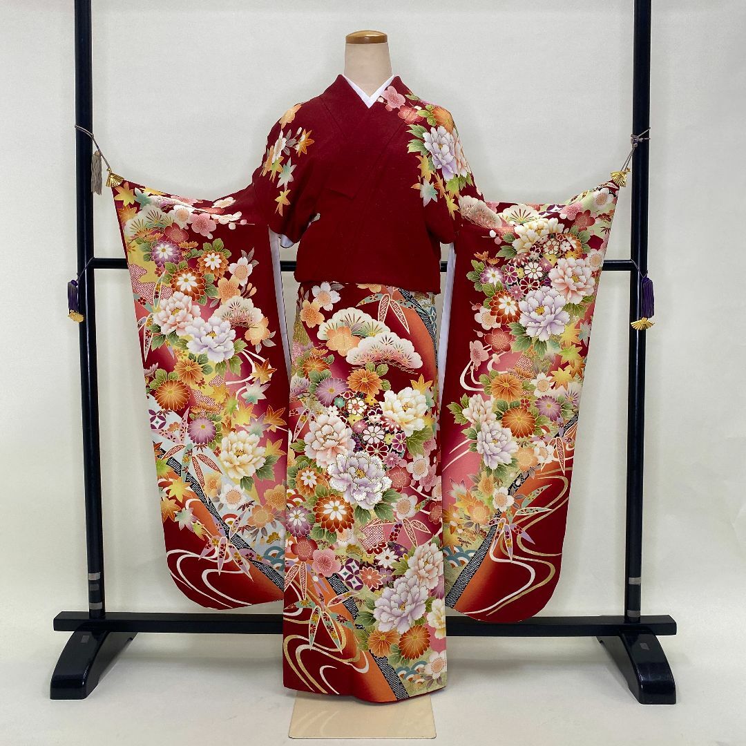 振袖 正絹 花柄 赤色 黄色 裄72㎝ 成人式 中古 D-71の通販 by 祥 振袖 正絹 花柄 赤色 黄色 裄72㎝ 成人式 中古 D-71の通販 by 祥