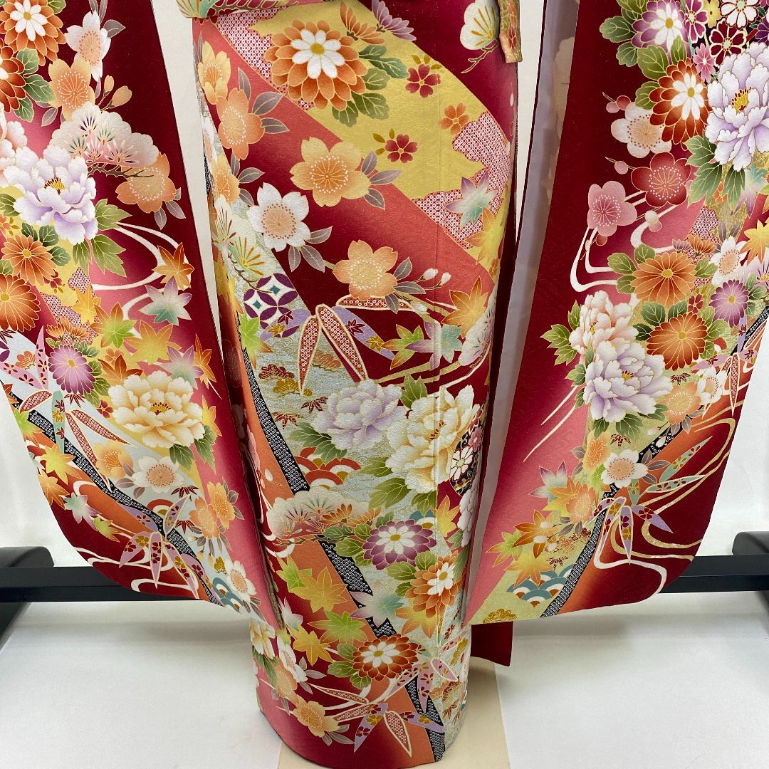 振袖 正絹 クリーム色 花柄 裄66.5㎝ Mサイズ 成人式 中古 D-99 振袖 正絹 クリーム色 花柄 裄66.5㎝ Mサイズ 成人式 中古 D-99