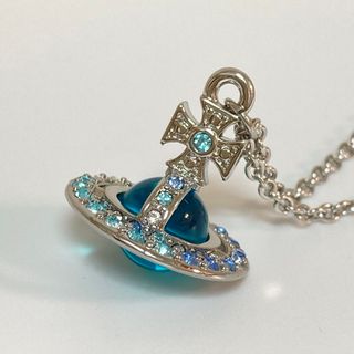 ヴィヴィアンウエストウッド(Vivienne Westwood)のヴィヴィアン　グラデーションオーブネックレス　シルバー×ライトブルー(ネックレス)