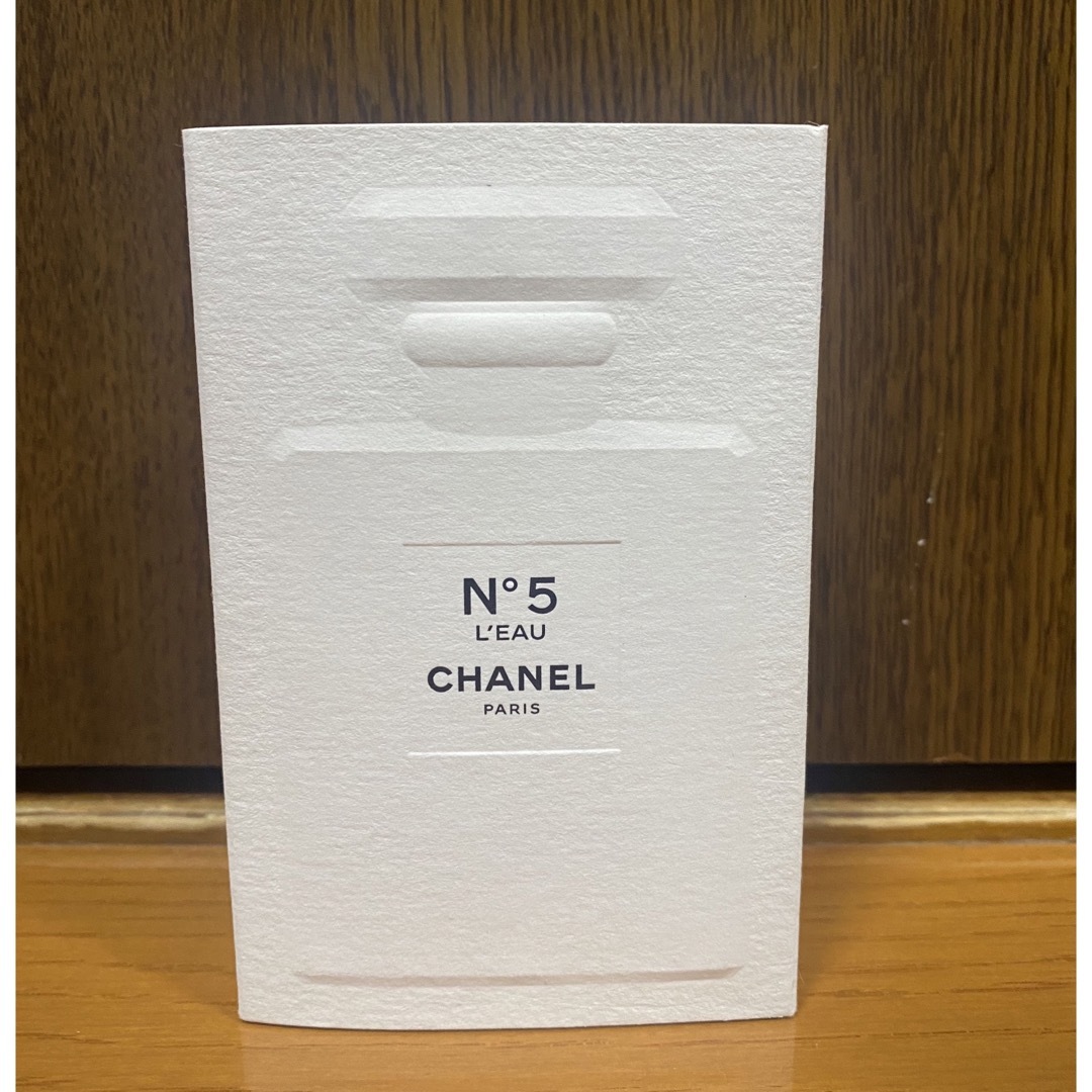 CHANEL(シャネル)のシャネル　no5 ロー　オードトワレ コスメ/美容の香水(香水(女性用))の商品写真