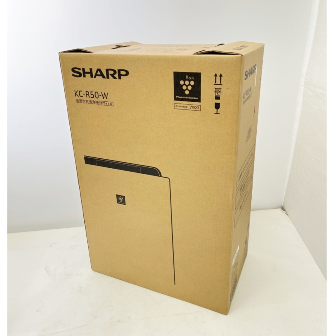 SHARP(シャープ)の◆◆SHARP シャープ 空気清浄機 加湿空気清浄 2023年購入品 KC-R50-W ホワイト系 スマホ/家電/カメラの生活家電(空気清浄器)の商品写真