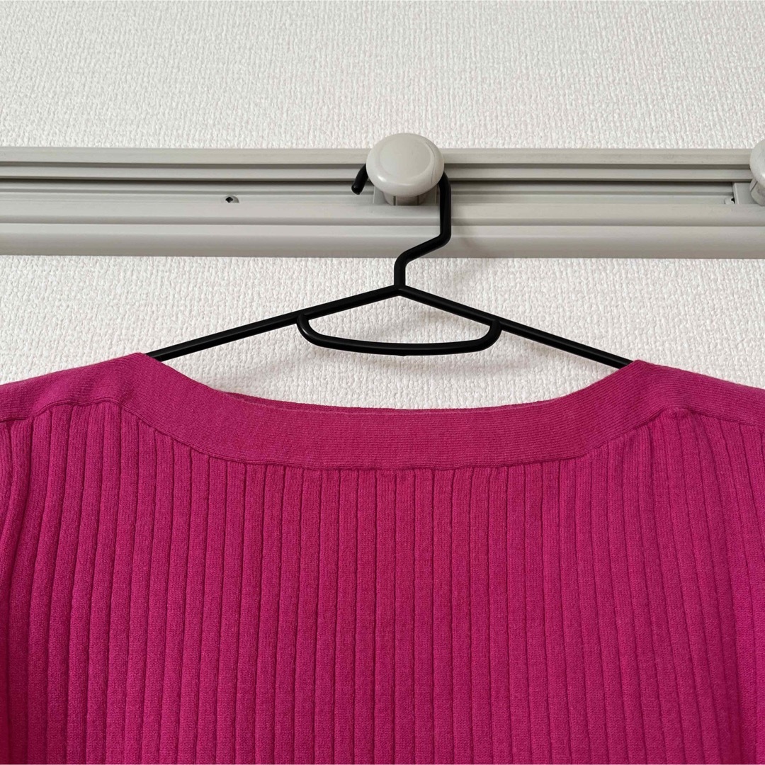 MISCH MASCH(ミッシュマッシュ)のMISCHMASCH レディーストップス  発色ピンク系　バルーン長袖　新品 レディースのトップス(ニット/セーター)の商品写真