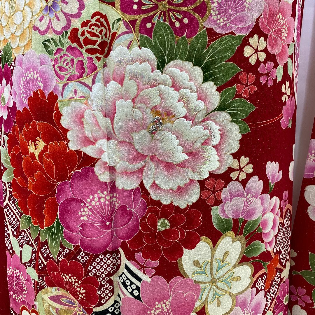 振袖 正絹 花柄 赤色 ピンク 裄68.5㎝ 成人式 中古 c-57 レディースの水着/浴衣(振袖)の商品写真