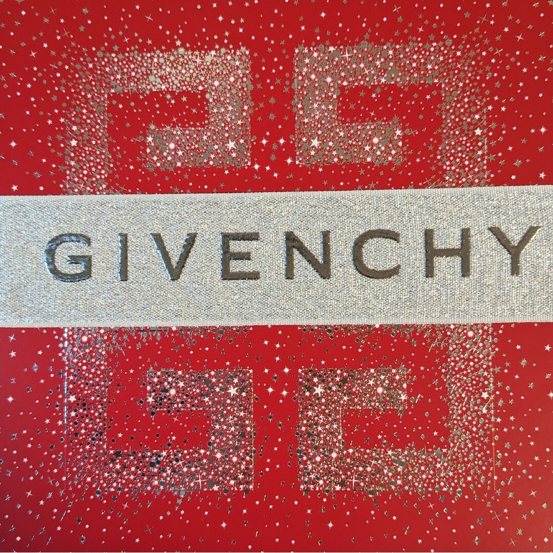 GIVENCHY(ジバンシィ)のジバンシイ　イレジスティブル　コフレ コスメ/美容のボディケア(ボディローション/ミルク)の商品写真