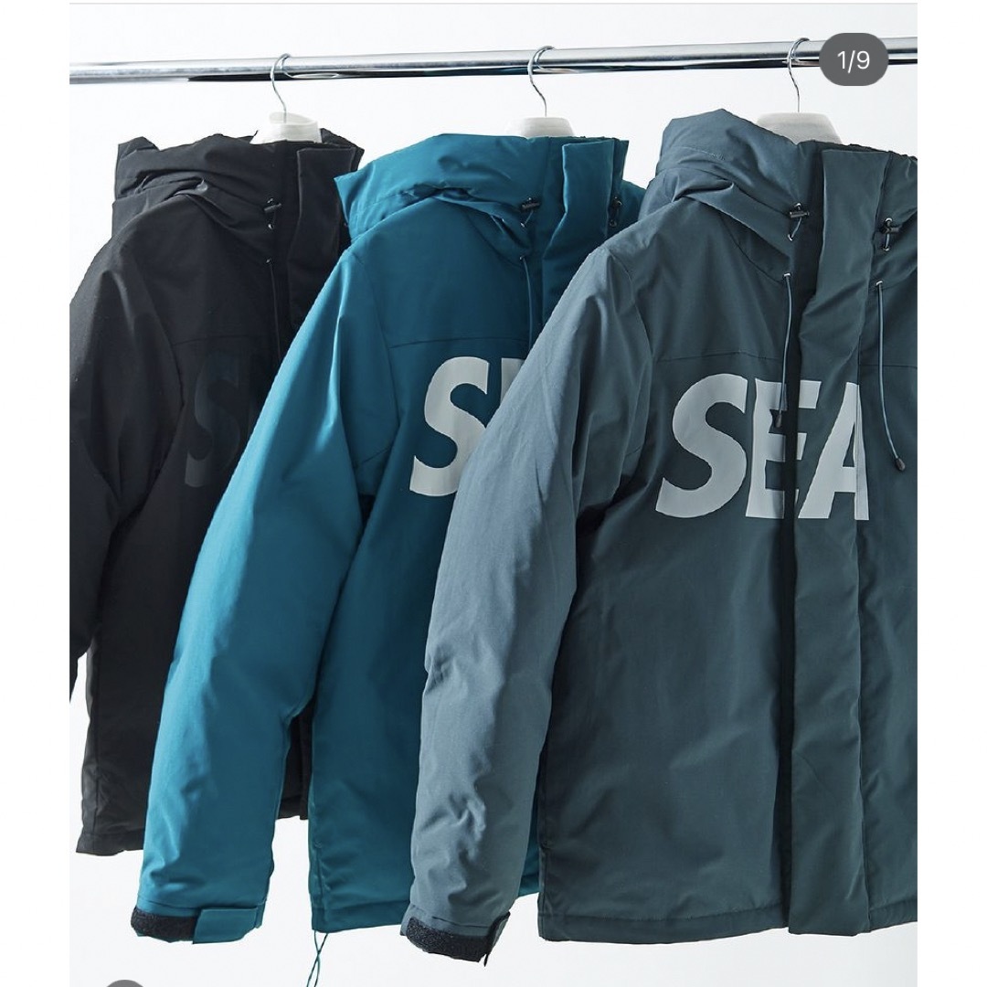 WIND AND SEA HOODED DOWN JACKET
