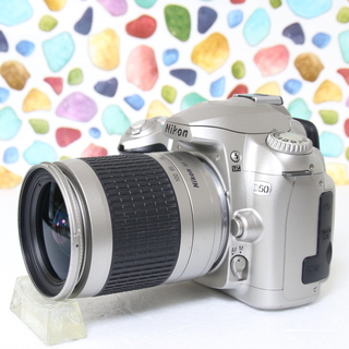 ニコン(Nikon)の♥◇Nikon D50 ◇カメラ選びに迷ったらこのカメラ♪ ◇おしゃれシルバー(デジタル一眼)