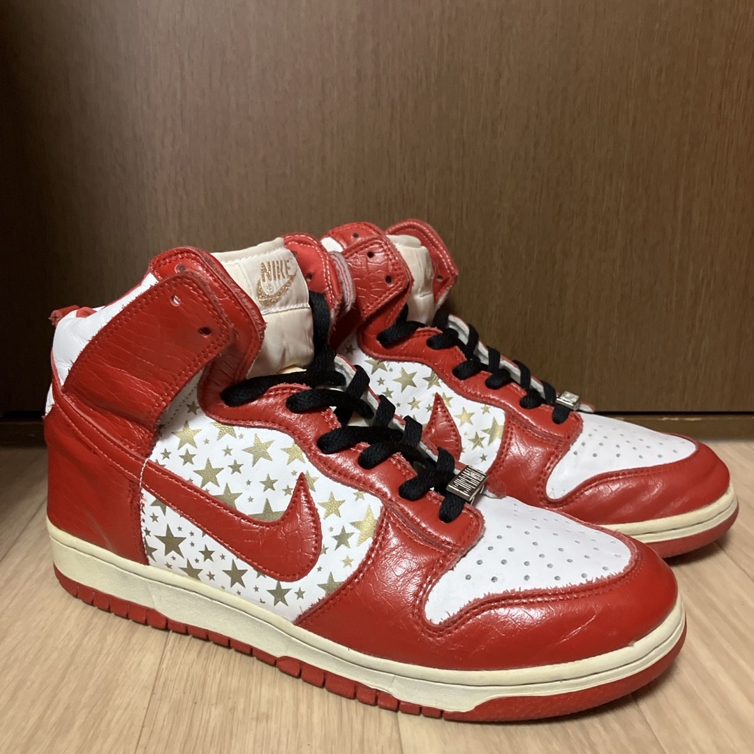 靴/シューズsupreme × NIKE SB dunk  27.5㎝　レッド