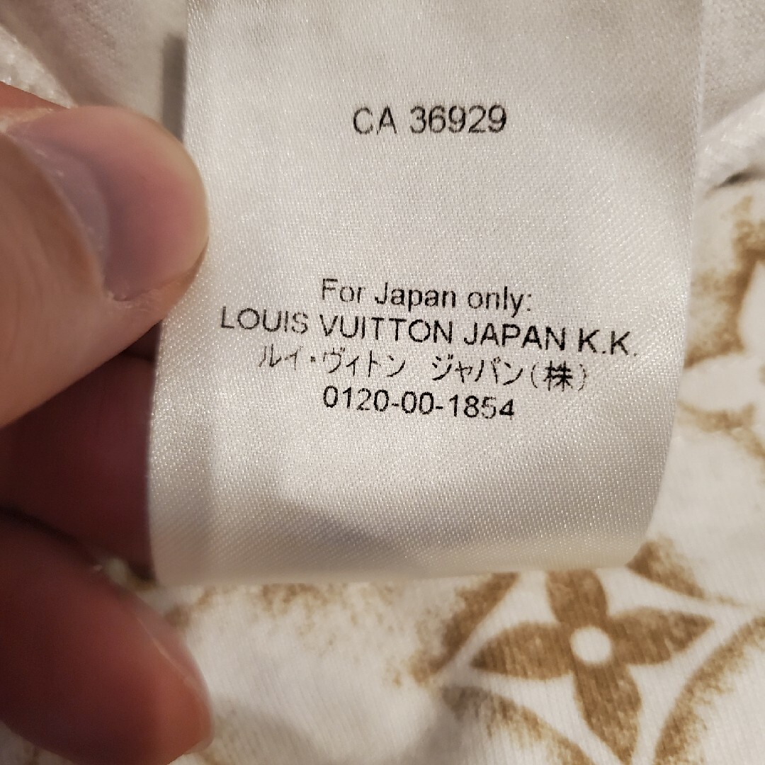 LOUIS VUITTON(ルイヴィトン)のルイヴィトン　23AW　Tシャツ　半袖　モノグラム柄　総柄　ベージュ メンズのトップス(Tシャツ/カットソー(半袖/袖なし))の商品写真