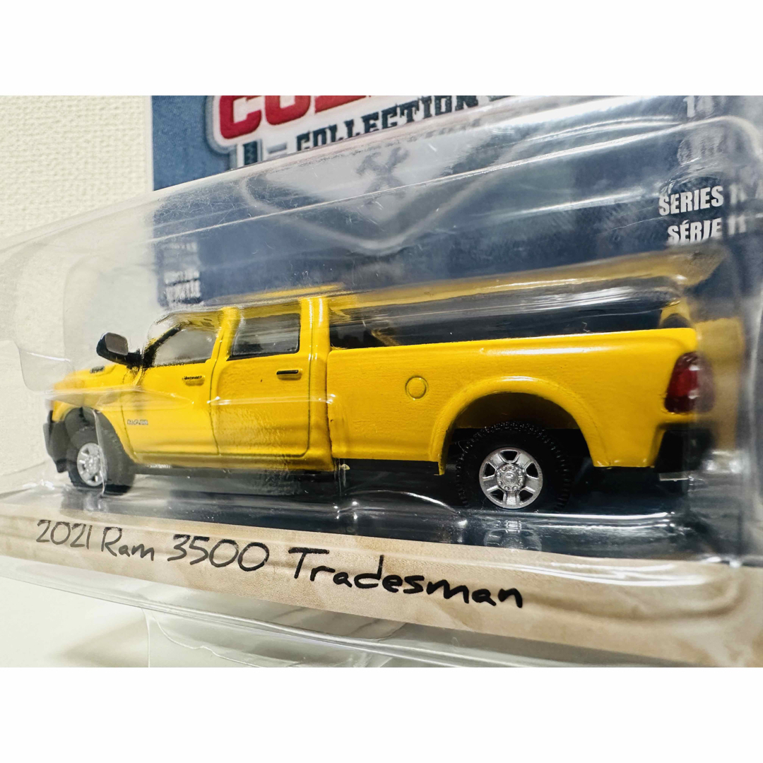 Chrysler(クライスラー)のGLグリーンライト/'21 Dodgeダッジ Ramラム 3500 1/64 エンタメ/ホビーのおもちゃ/ぬいぐるみ(ミニカー)の商品写真