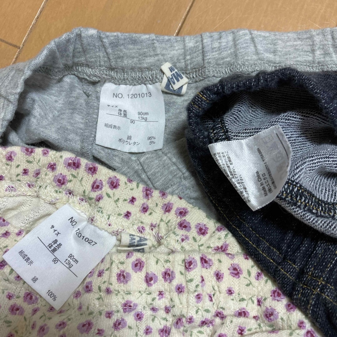 UNIQLO(ユニクロ)の難あり90センチ5枚セット キッズ/ベビー/マタニティのキッズ服女の子用(90cm~)(パンツ/スパッツ)の商品写真