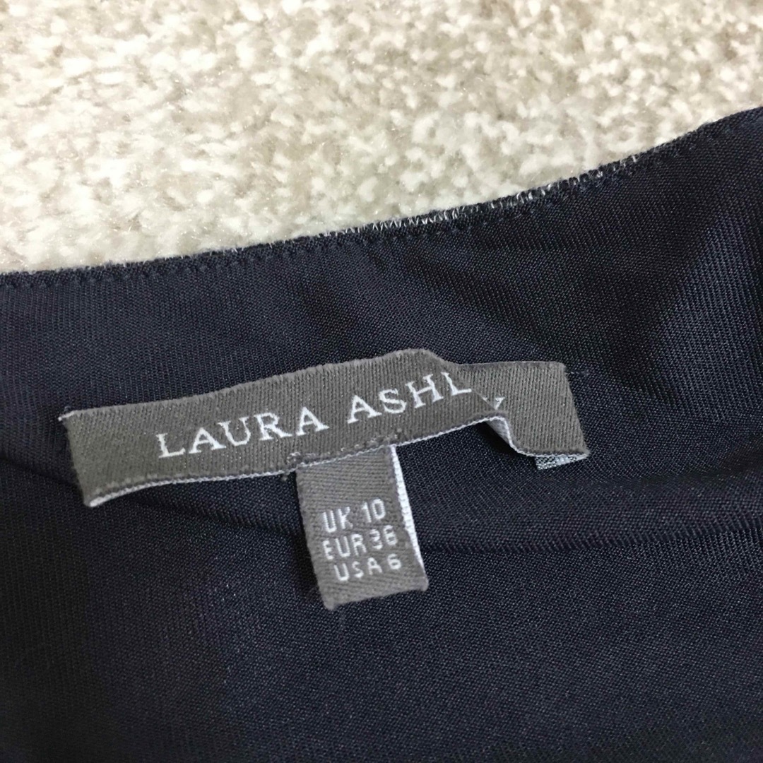 LAURA ASHLEY(ローラアシュレイ)のローラアシュレイ　ワンピース　サイズ10 レディースのワンピース(ひざ丈ワンピース)の商品写真