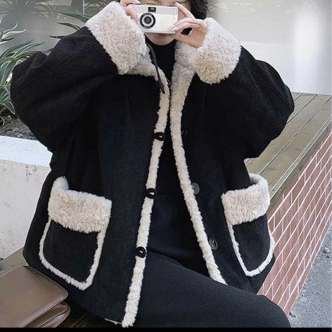 ブラック　ミドル丈コート　ポケット レディースのジャケット/アウター(その他)の商品写真