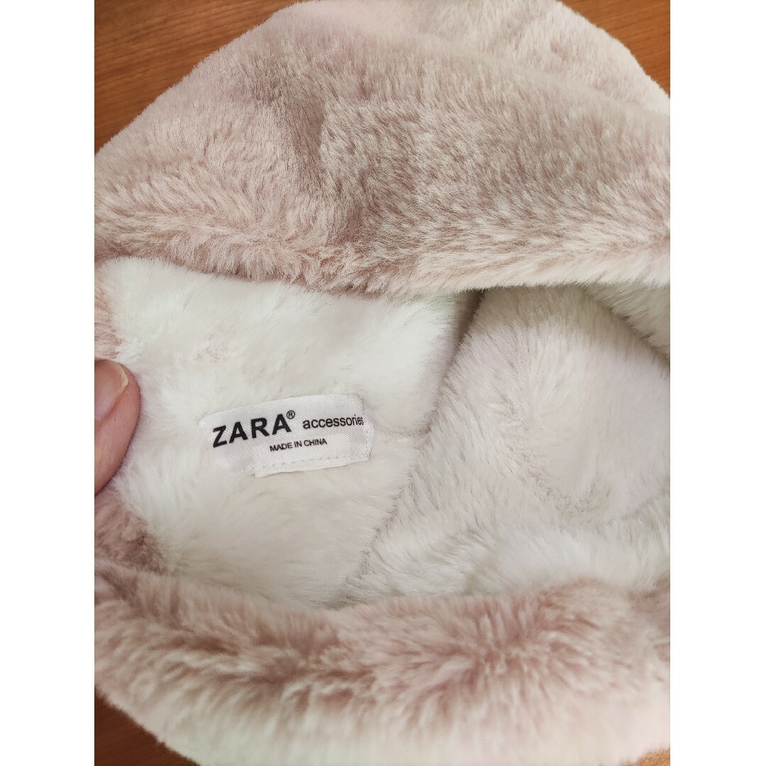 ZARA KIDS(ザラキッズ)の専用　ＺＡＲＡ ＫＩＤＳ 　ネックウォーマー キッズ/ベビー/マタニティのこども用ファッション小物(マフラー/ストール)の商品写真