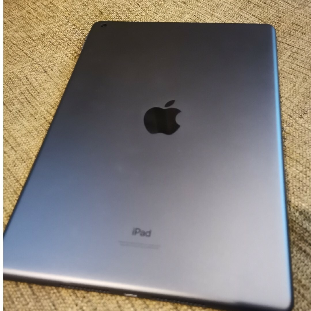 iPad 第9世代 64GB Wi-Fi スペースグレイ A2602 10.2イ iPad 第9世代 64GB Wi-Fi スペースグレイ A2602 10.2イ