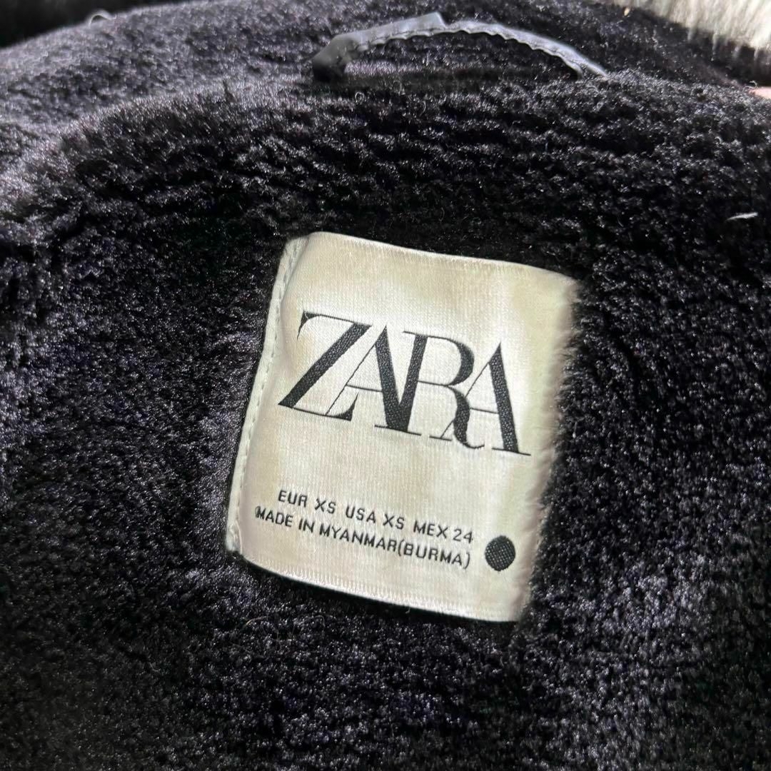 ZARA(ザラ)の大人気✨ZARA ザラ ダウン ダウンジャケット ファー ベルト フード 黒 レディースのジャケット/アウター(ダウンジャケット)の商品写真