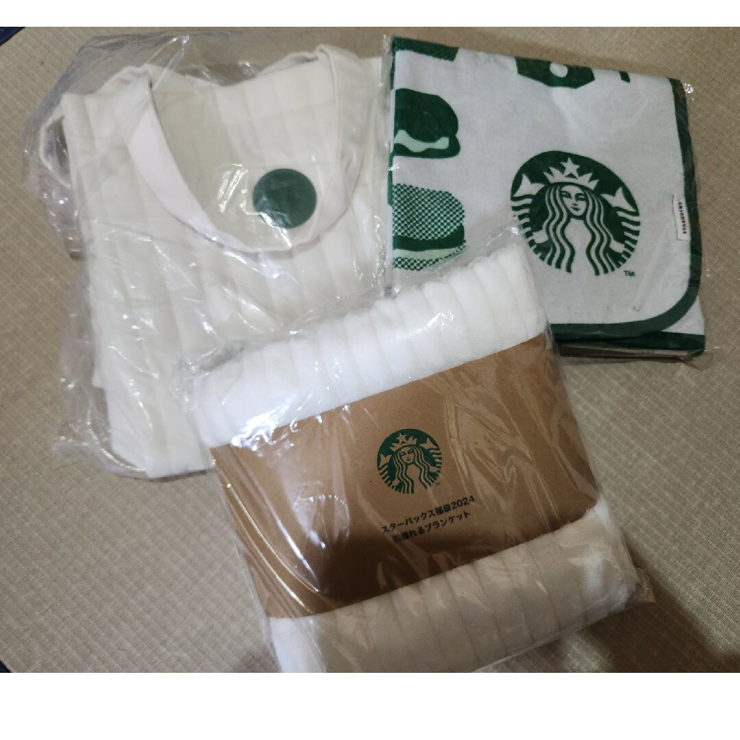 Starbucks Coffee(スターバックスコーヒー)のスタバ　福袋　トートバック　ブランケット　ピクニックマット レディースのバッグ(トートバッグ)の商品写真
