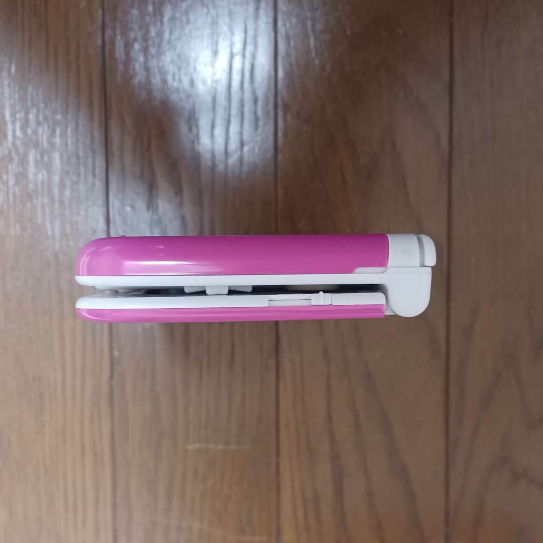 ニンテンドー3DS(ニンテンドー3DS)のNew 3DS LL ピンク×ホワイト 中古 エンタメ/ホビーのゲームソフト/ゲーム機本体(携帯用ゲーム機本体)の商品写真