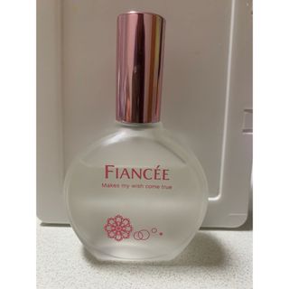 フィアンセ(FIANCEE)のfiancee 香水(香水(女性用))