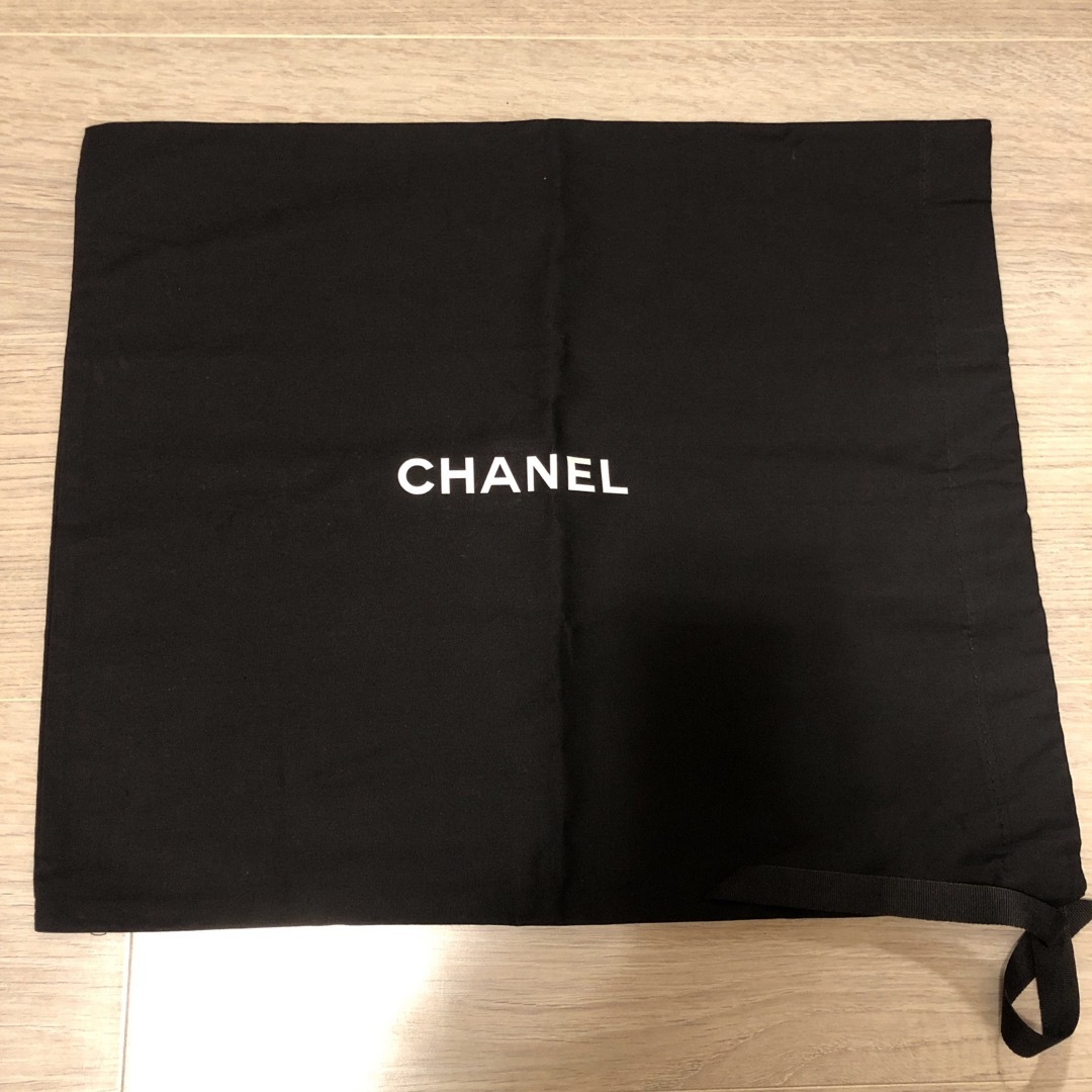 CHANEL(シャネル)のココ様専用　CHANEL シャネル　正規品　保存袋　新品未使用 レディースのバッグ(ショップ袋)の商品写真