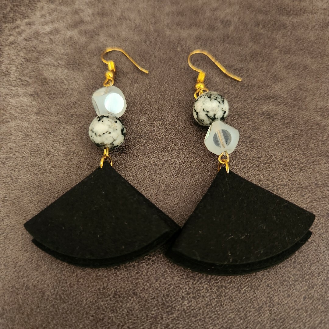 【 ハンドメイド 】 ピアス まとめ売り B ハンドメイドのアクセサリー(ピアス)の商品写真