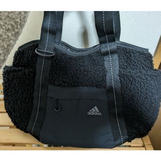 アディダス(adidas)のadidasボア生地ハンドバッグ(ハンドバッグ)