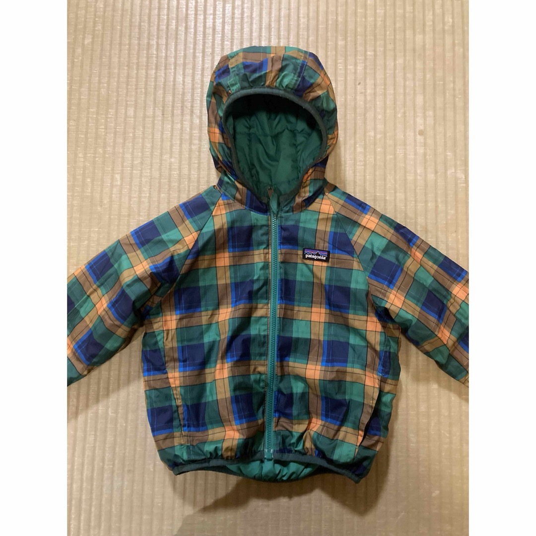 patagonia(パタゴニア)のパタゴニア　キッズ　リバーシブル キッズ/ベビー/マタニティのキッズ服男の子用(90cm~)(ジャケット/上着)の商品写真