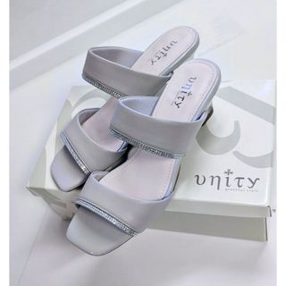 ランダ(RANDA)のUnityユニティ❤️新品❤️ クリアヒールミュールサンダル L(ミュール)