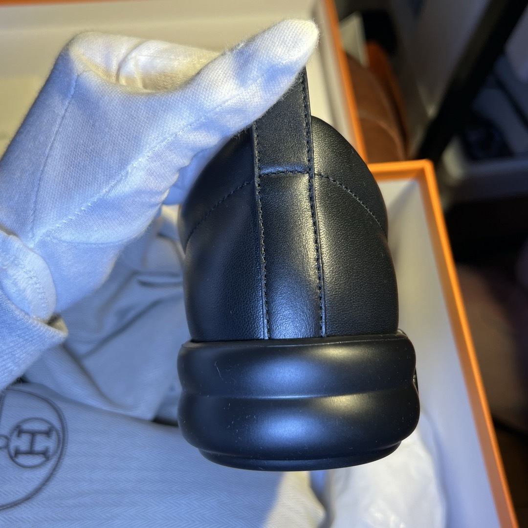 Hermes(エルメス)のエルメス  HERMES  スニーカー ハッピー 黒37.5 新品未使用 レディースの靴/シューズ(スニーカー)の商品写真