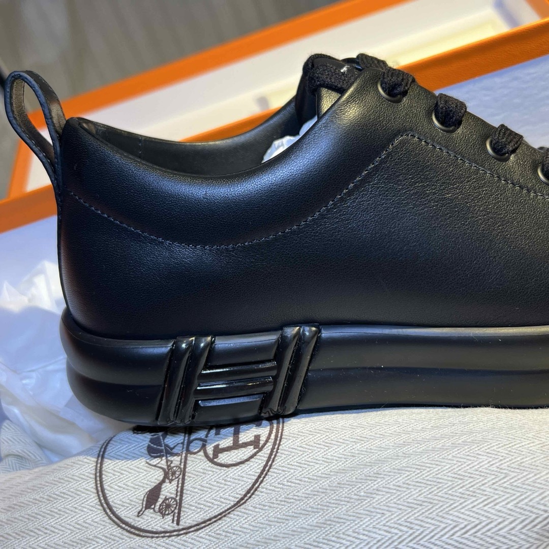 Hermes(エルメス)のエルメス  HERMES  スニーカー ハッピー 黒37.5 新品未使用 レディースの靴/シューズ(スニーカー)の商品写真