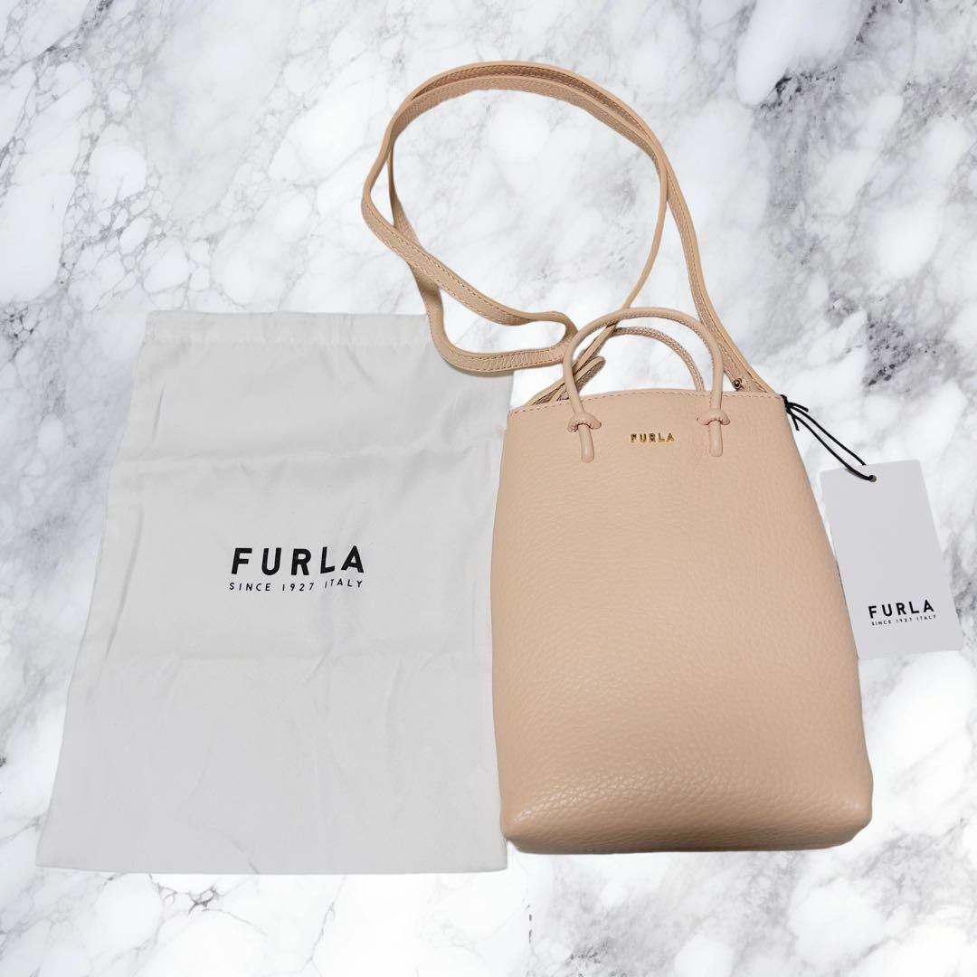 Furla(フルラ)の【新品】FURLA フルラ エッセンシャル ミニショルダーバッグ スマホ ピンク レディースのバッグ(ショルダーバッグ)の商品写真