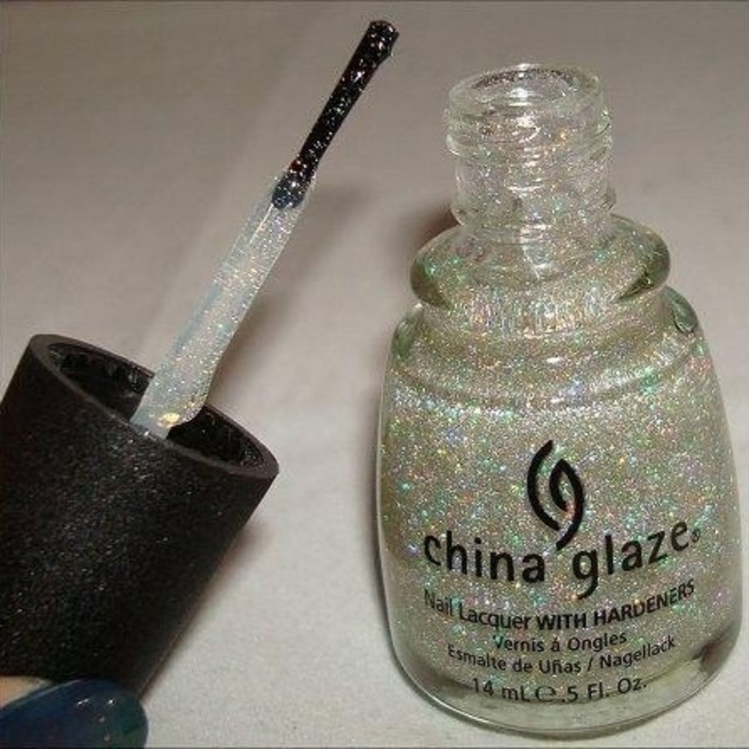 China Glaze(チャイナグレーズ)の【ラスト1点】china glaze   フェアリーダスト コスメ/美容のネイル(マニキュア)の商品写真