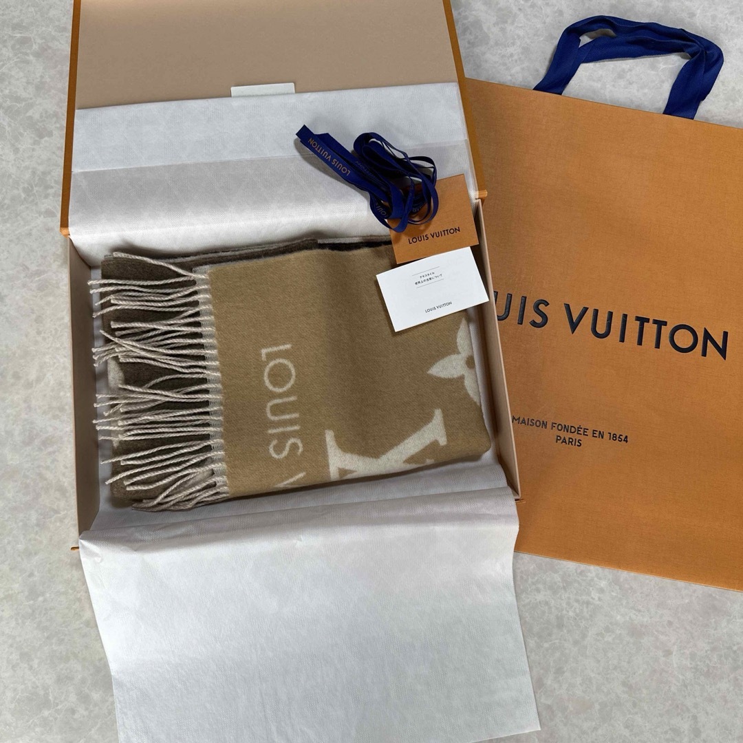 LOUIS VUITTON(ルイヴィトン)の未使用 ルイヴィトン マフラー ・レイキャビック グラディエント  M73675 ハンドメイドのファッション小物(マフラー/ストール)の商品写真