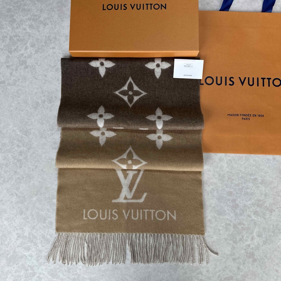 新品未使用　Louis Vuitton ヴィトン マフラー ・レイキャビック開封前の写真は3枚目にあります
