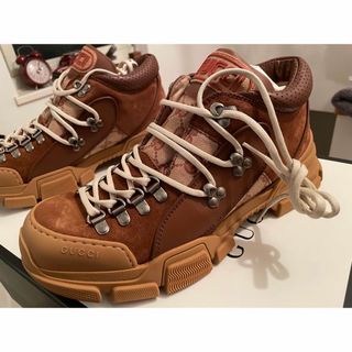 グッチ(Gucci)のGUCCI スニーカー　US10 UK9 新品未使用　送料込み(スニーカー)