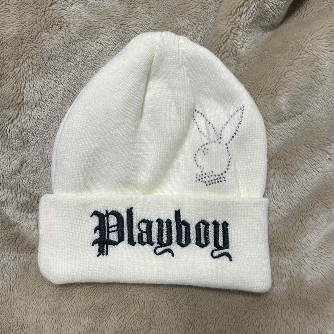 PLAYBOY(プレイボーイ)のplayboy ニット帽　【送料込み】 レディースの帽子(ニット帽/ビーニー)の商品写真