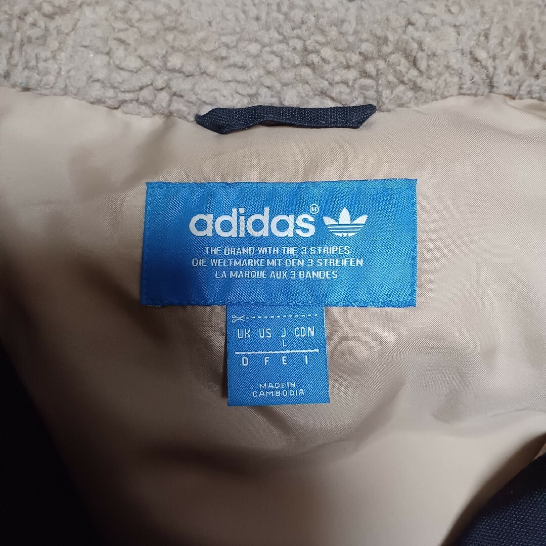 adidas(アディダス)のadidas アディダス メンズ 中綿ジャケット L ブラック トレフォイル メンズのジャケット/アウター(ダウンジャケット)の商品写真