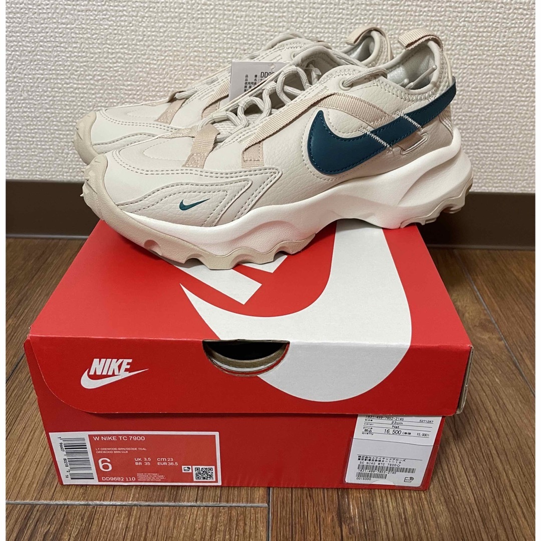 純正ケース付 新品未使用 NIKE TC7900 レディース23cm ナイキ