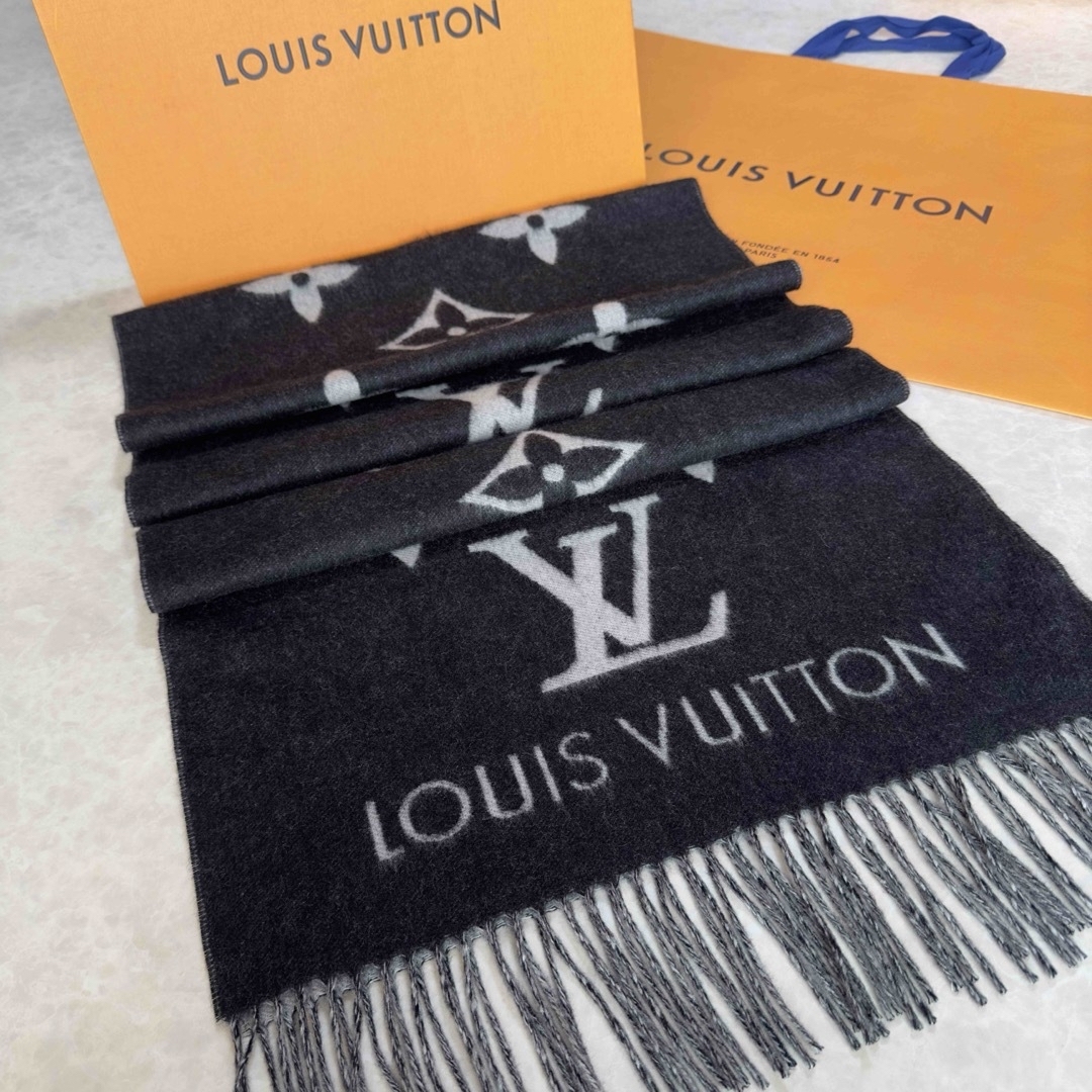 LOUIS VUITTON - 美品 ルイヴィトンLOUISVUITTON マフラー