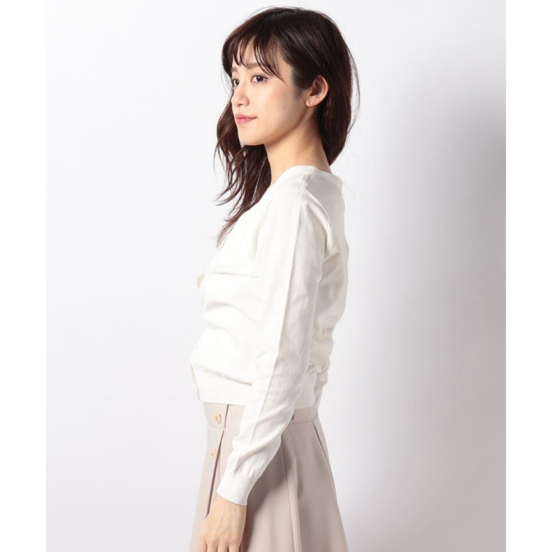 JUSGLITTY - 新品☆ジャスグリッティー☆ビジュー釦カーデ☆綺麗 JUSGLITTY - 新品☆ジャスグリッティー☆ビジュー釦カーデ☆綺麗