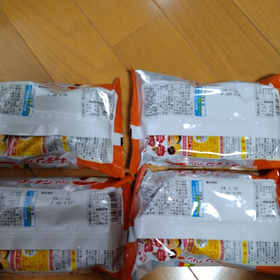 グリコ(グリコ)のちょこっとプッチンプリン 食品/飲料/酒の食品(菓子/デザート)の商品写真